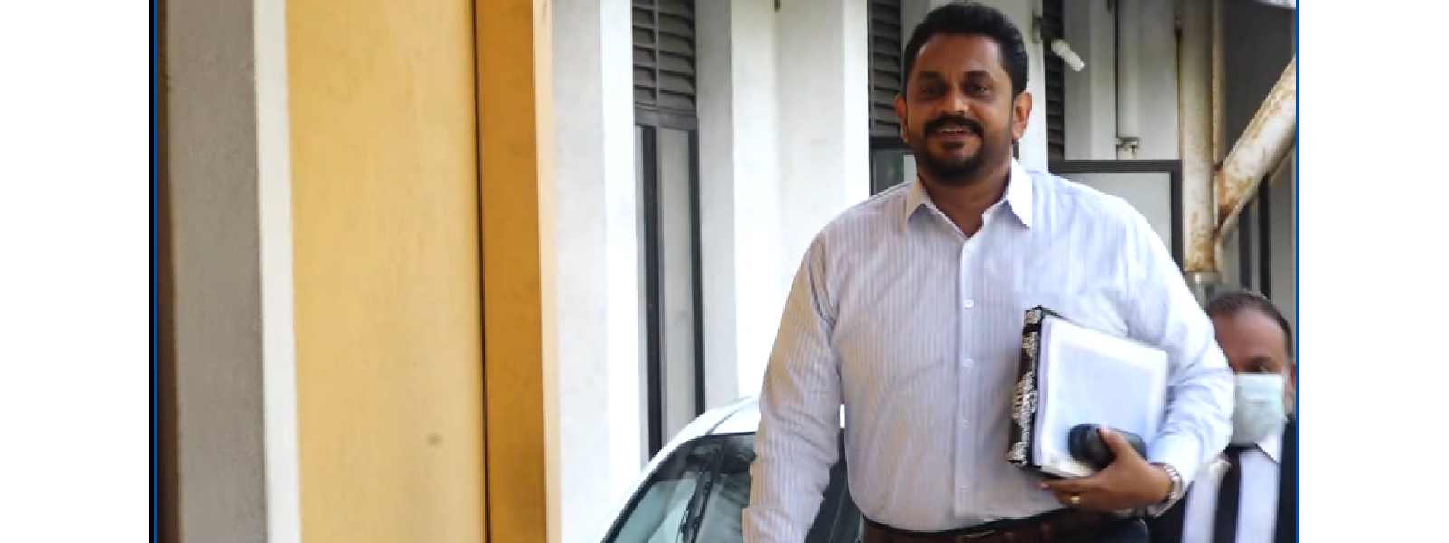 சஷீந்திர ராஜபக்ஸ இலஞ்ச ஊழல் ஆணைக்குழுவில் முன்னிலை